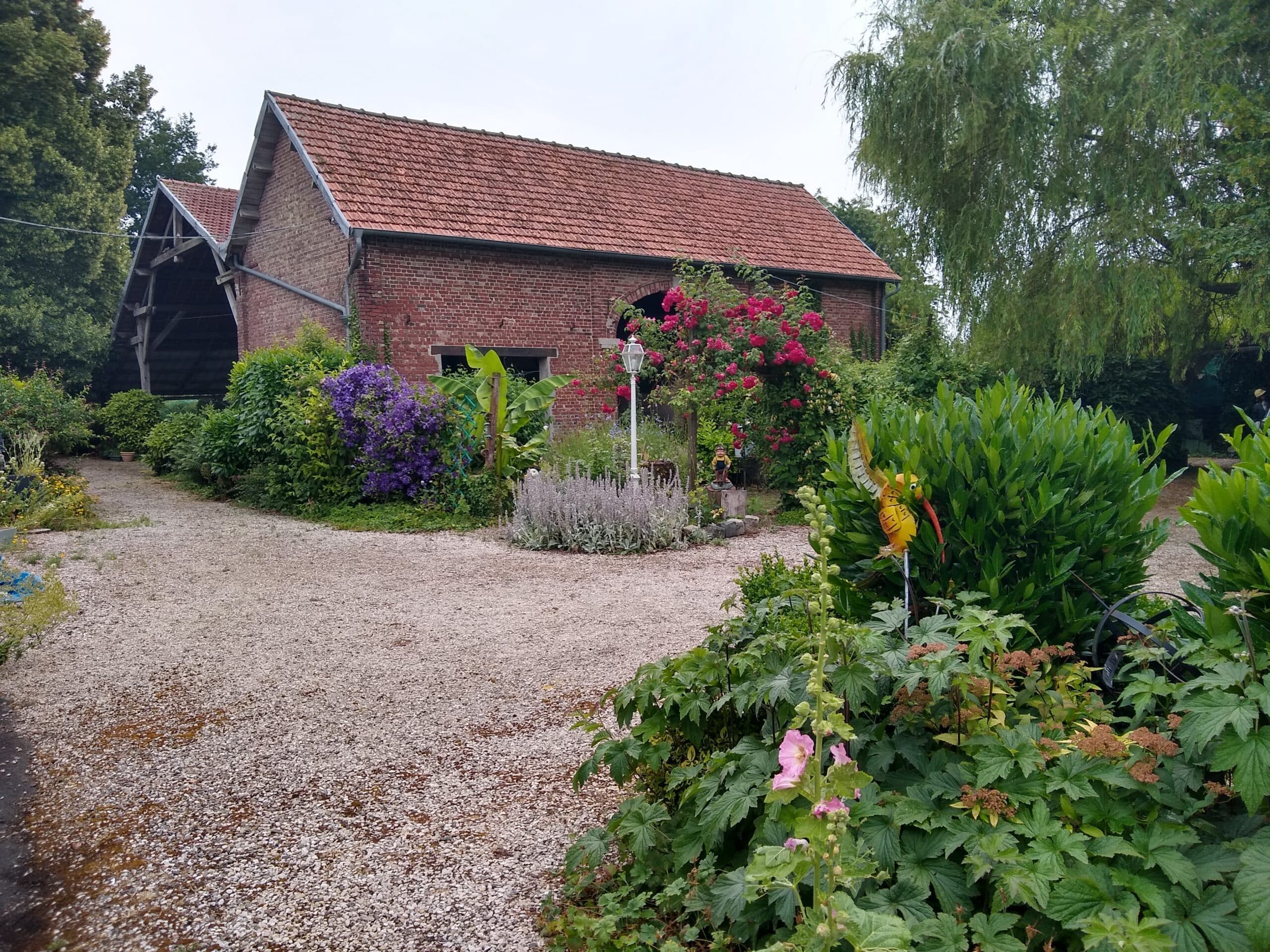 Ancienne ferme picarde entièrement rénovée dans la Somme